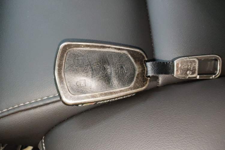 Used Cadillac XTS 2018 28T Tech Edition Vehicle Key