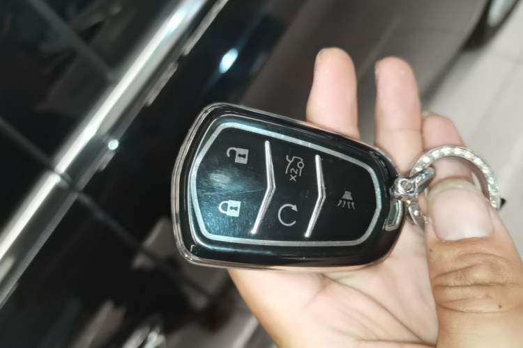 Used Cadillac XTS 2018 28T Elite Edition Vehicle Key