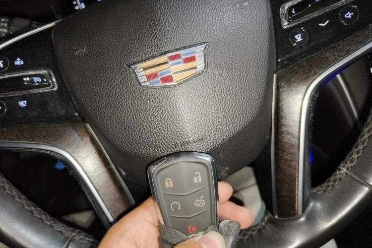 Used Cadillac XTS 2018 28T Elite Edition Vehicle Key