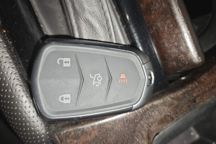 Used Cadillac XTS 2018 28T Tech Edition Vehicle Key