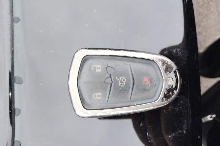 Used Cadillac XTS 2018 28T Tech Edition Vehicle Key