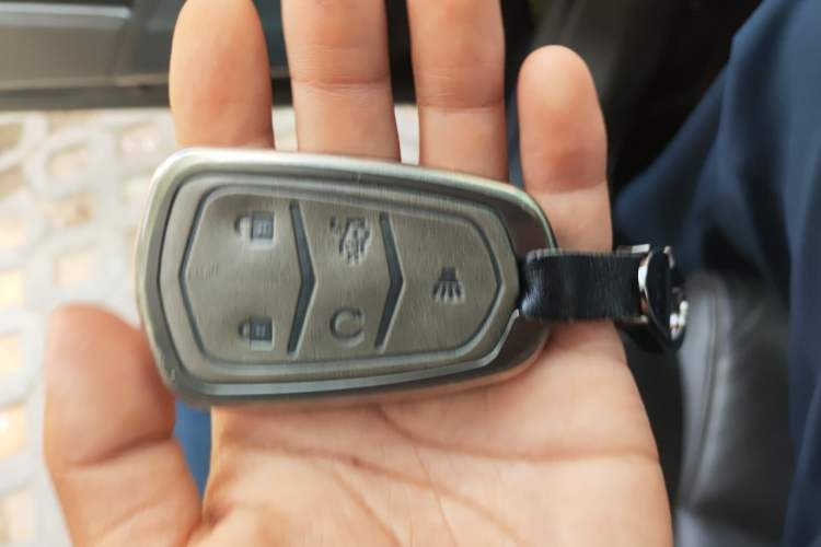 Used Cadillac XTS 2018 28T Elite Edition Vehicle Key