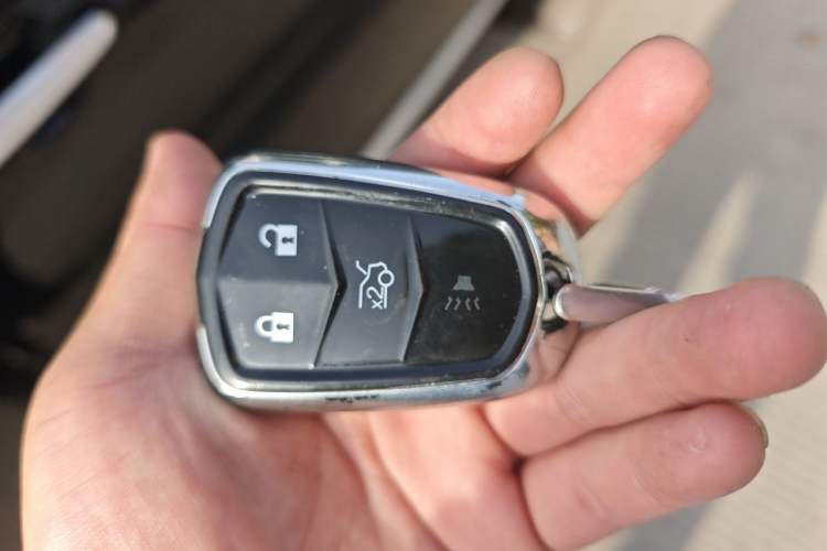 Used Cadillac XTS 2018 28T Tech Edition Vehicle Key