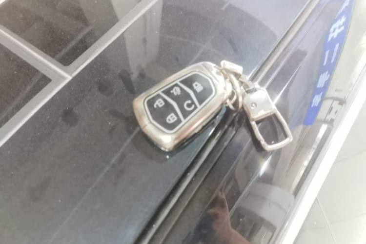 Used Cadillac XTS 2018 28T Elite Edition Vehicle Key