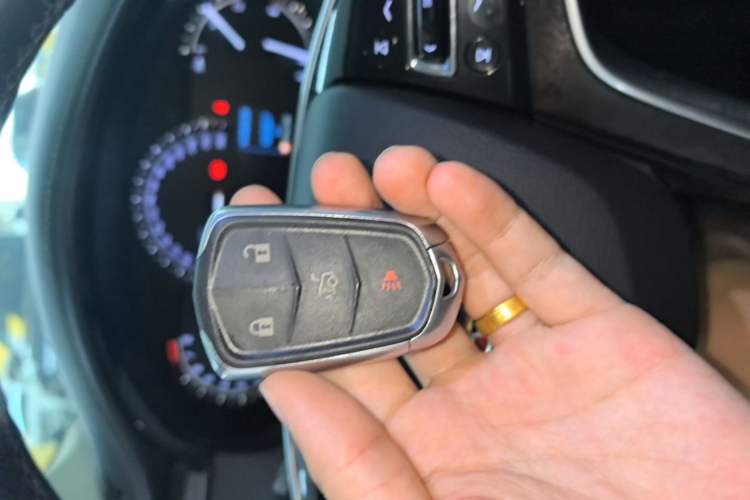 Used Cadillac XTS 2018 28T Tech Edition Vehicle Key