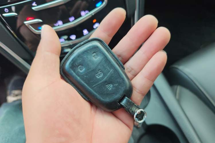 Used Cadillac XTS 2018 28T Tech Edition Vehicle Key