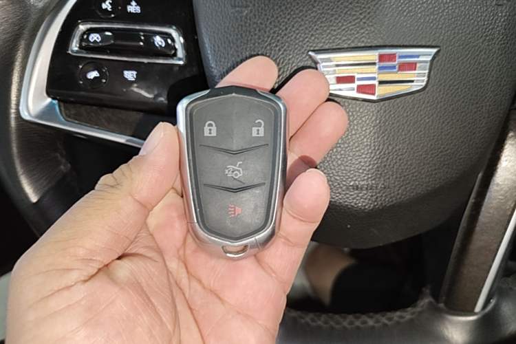 Used Cadillac XTS 2018 28T Tech Edition Vehicle Key
