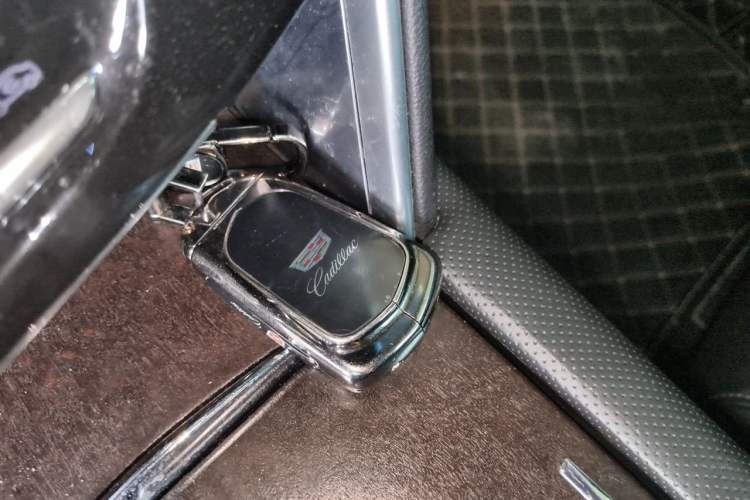 Used Cadillac XTS 2018 28T Elite Edition Vehicle Key