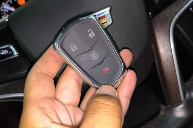 Used Cadillac XTS 2018 28T Tech Edition Vehicle Key