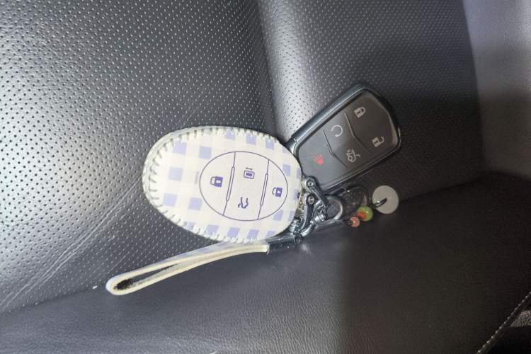 Used Cadillac XTS 2018 28T Elite Edition Vehicle Key