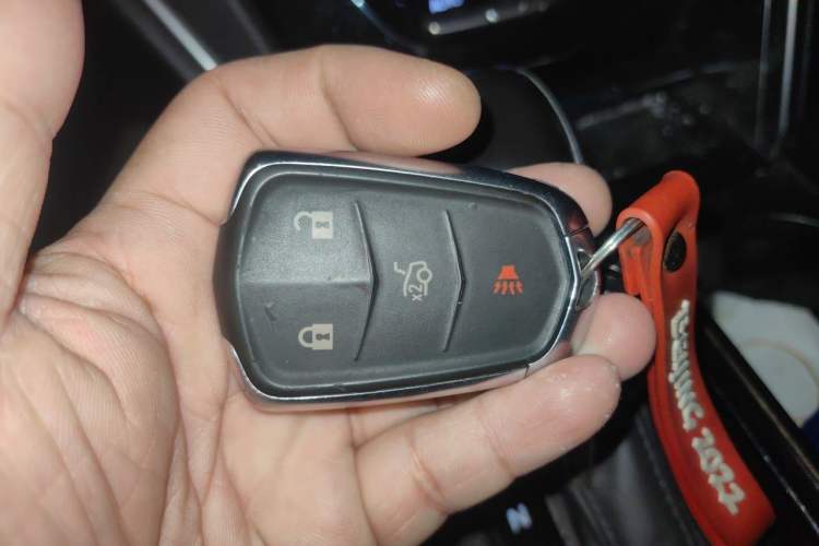 Used Cadillac XTS 2018 28T Tech Edition Vehicle Key