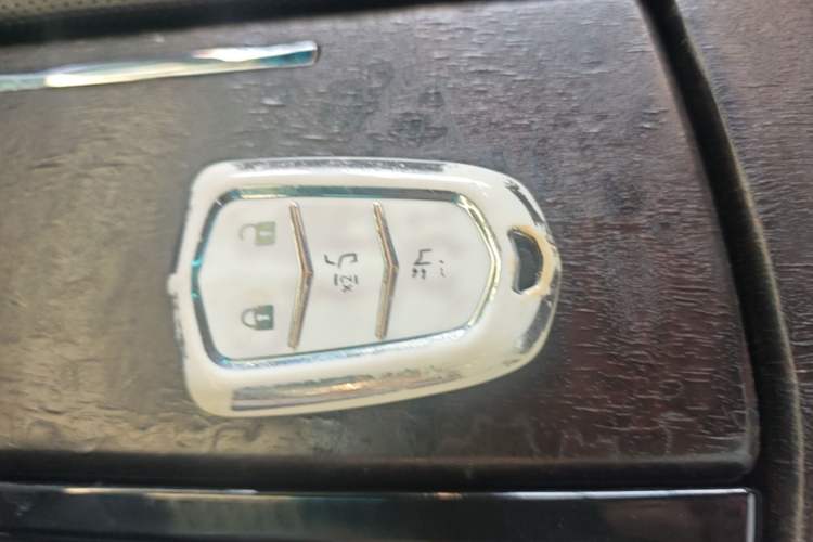 Used Cadillac XTS 2018 28T Tech Edition Vehicle Key