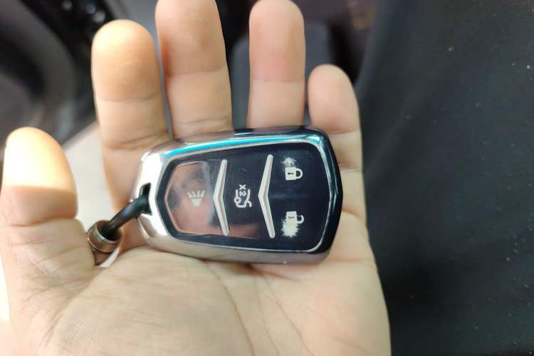 Used Cadillac XTS 2018 28T Tech Edition Vehicle Key