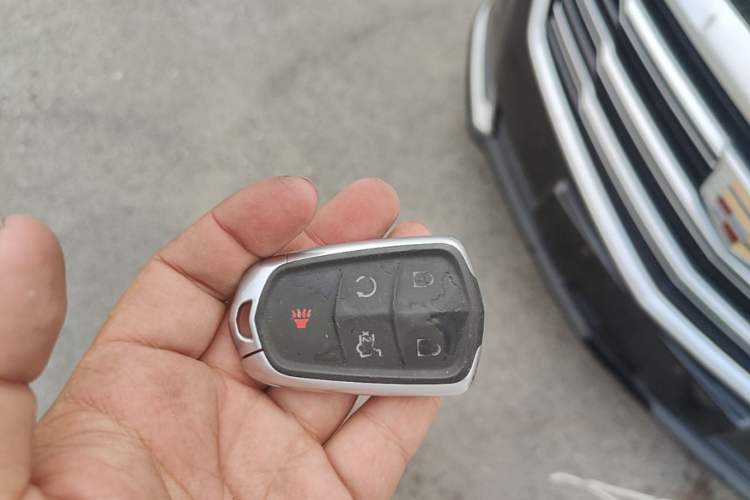 Used Cadillac XTS 2018 28T Elite Edition Vehicle Key