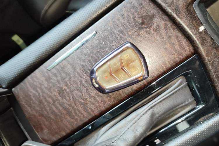 Used Cadillac XTS 2018 28T Elite Edition Vehicle Key