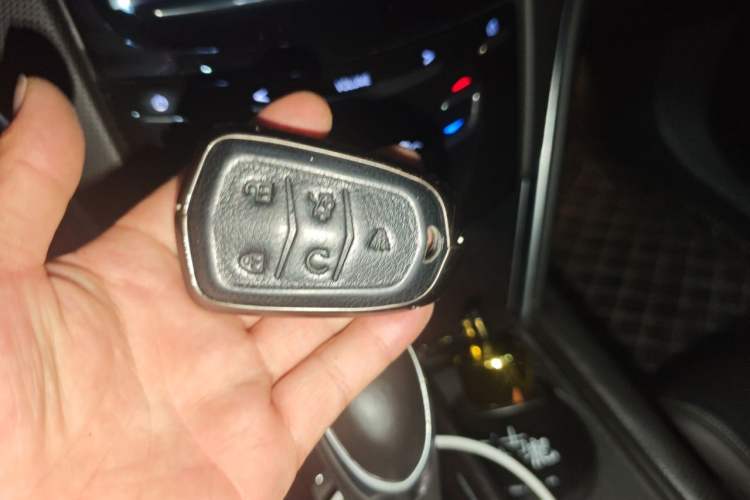 Used Cadillac XTS 2018 28T Elite Edition Vehicle Key