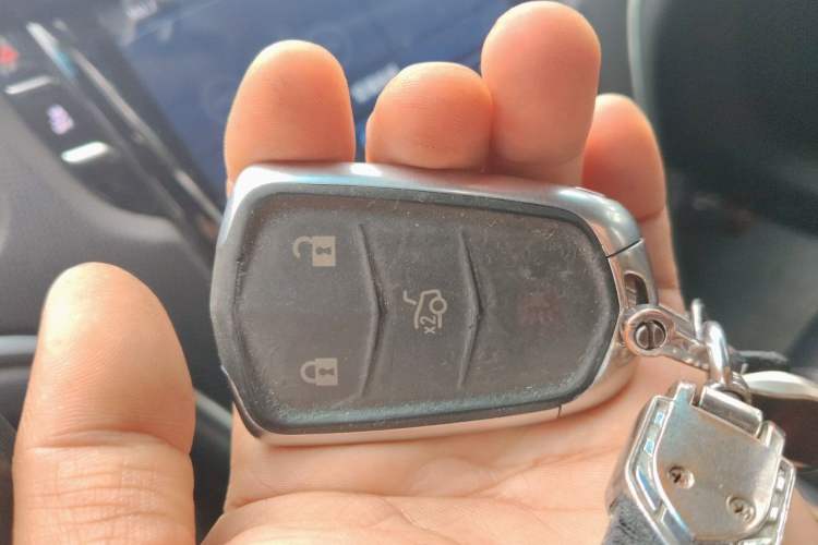 Used Cadillac XTS 2018 28T Tech Edition Vehicle Key