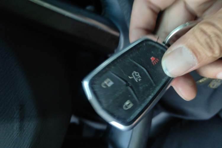 Used Cadillac XTS 2018 28T Tech Edition Vehicle Key