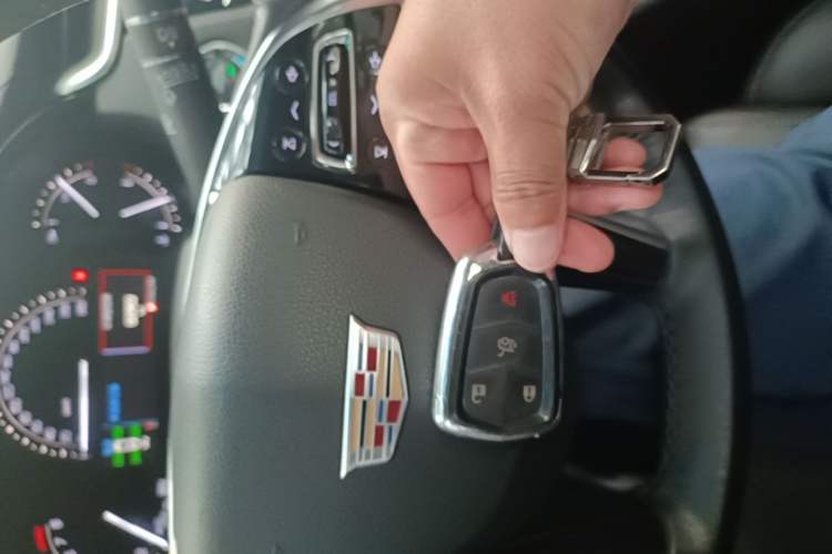 Used Cadillac XTS 2018 28T Tech Edition Vehicle Key