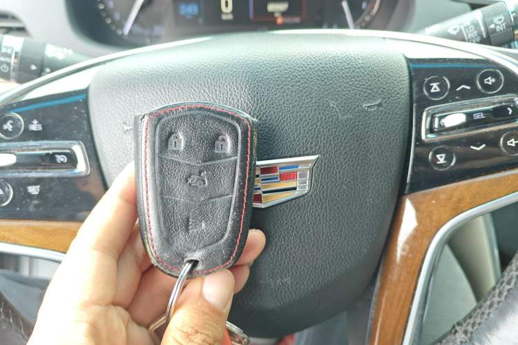 Used Cadillac XTS 2018 28T Elite Edition Vehicle Key