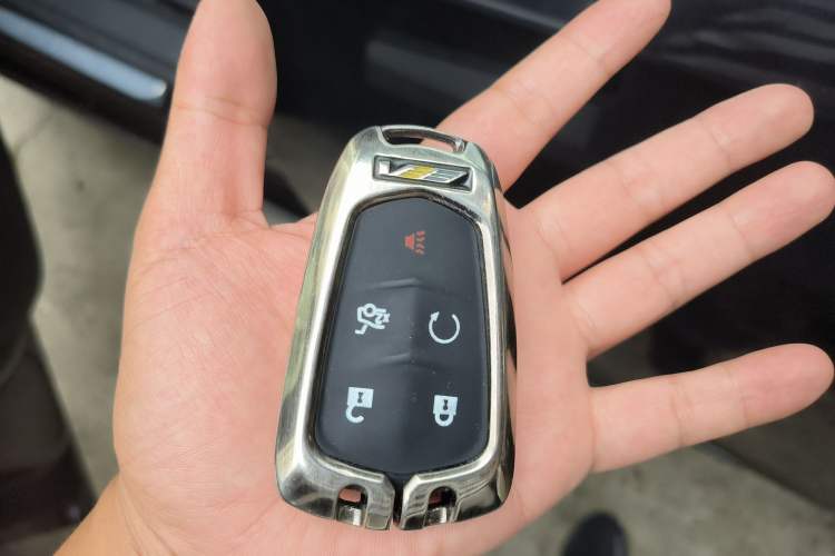 Used Cadillac XTS 2018 28T Elite Edition Vehicle Key