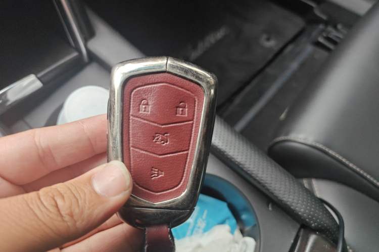 Used Cadillac XTS 2018 28T Tech Edition Vehicle Key