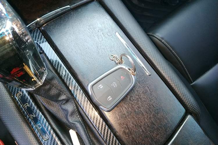 Used Cadillac XTS 2018 28T Tech Edition Vehicle Key