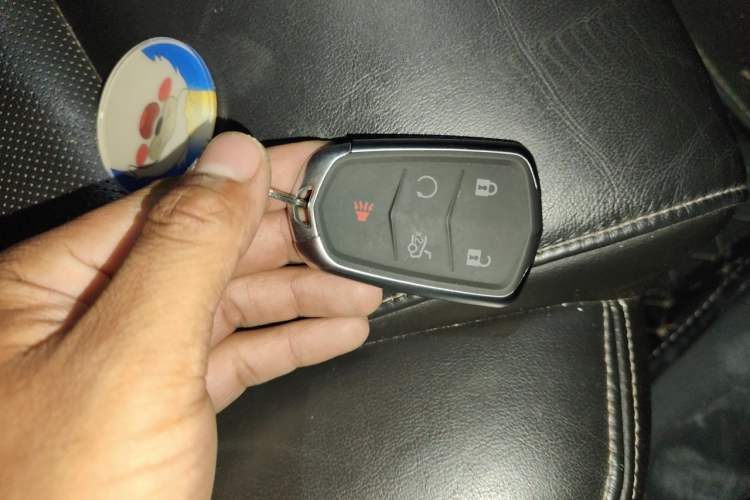 Used Cadillac XTS 2018 28T Elite Edition Vehicle Key