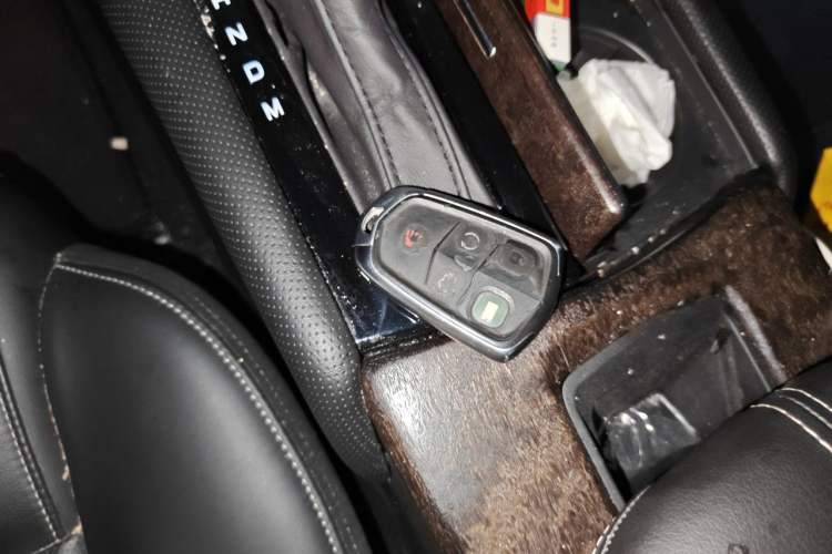 Used Cadillac XTS 2018 28T Elite Edition Vehicle Key