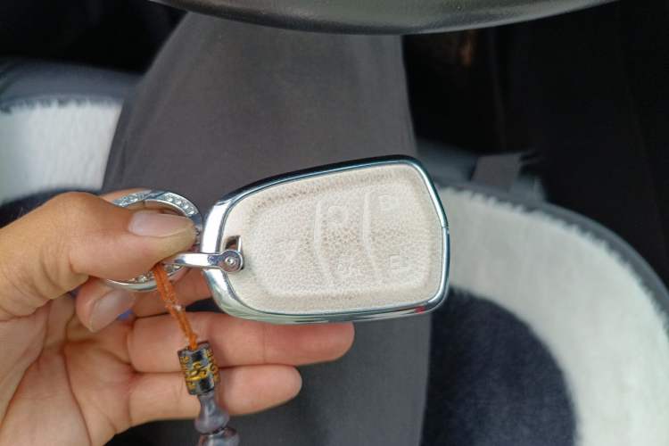 Used Cadillac XTS 2018 28T Elite Edition Vehicle Key