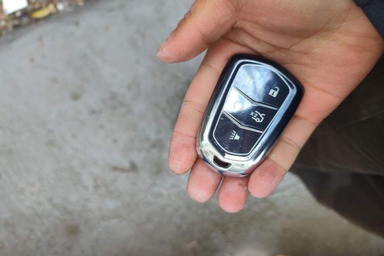 Used Cadillac XTS 2018 28T Elite Edition Vehicle Key