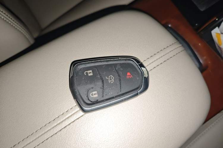 Used Cadillac XTS 2018 28T Tech Edition Vehicle Key