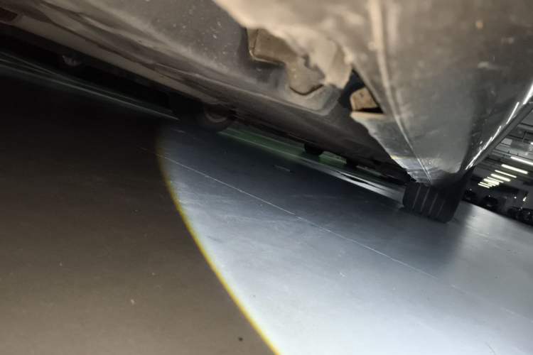 Used Cadillac XTS 2018 28T Elite Edition Chassis Rear Right