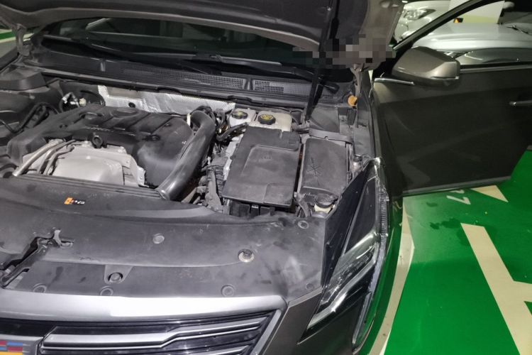 Used Cadillac XTS 2018 28T Elite Edition Engine Bay Left