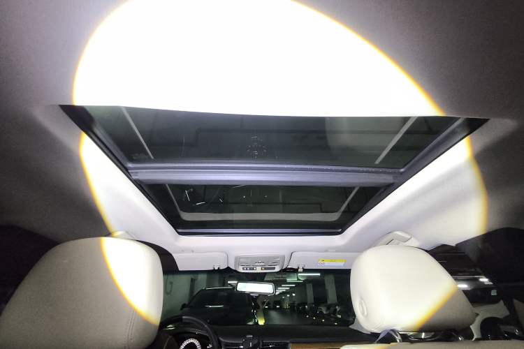 Used Cadillac XTS 2018 28T Elite Edition Headliner