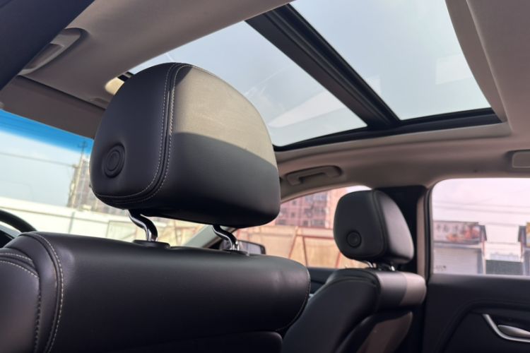 Used Cadillac XTS 2018 28T Tech Edition Interior 3