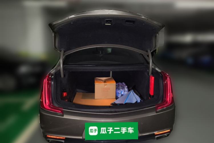 Used Cadillac XTS 2018 28T Elite Edition Trunk