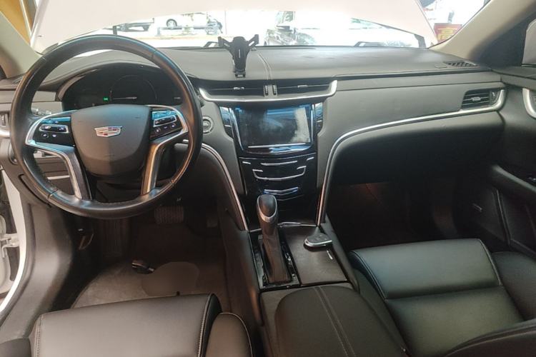Used Cadillac XTS 2018 28T Tech Edition Center Console