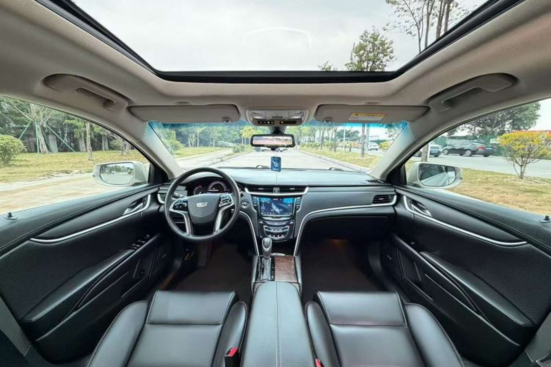 Used Cadillac XTS 2018 28T Tech Edition Audio And AC Panel