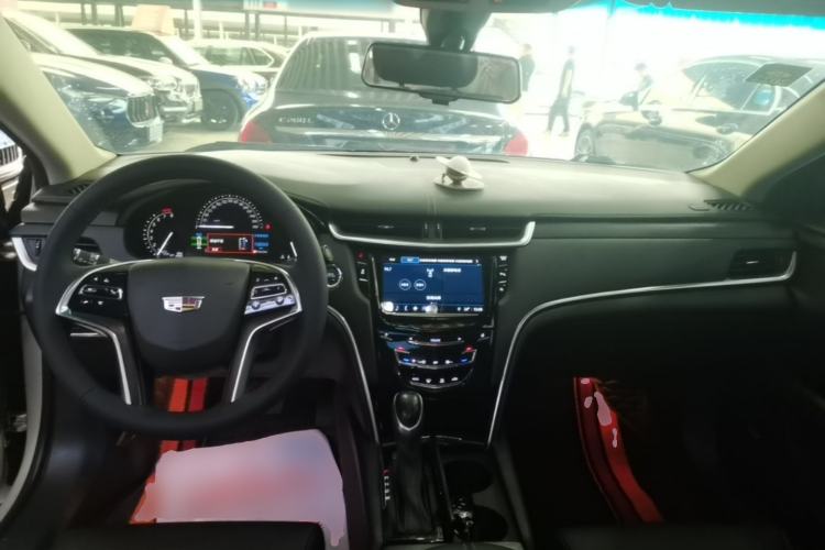 Used Cadillac XTS 2018 28T Tech Edition Center Console