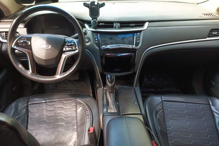 Used Cadillac XTS 2018 28T Tech Edition Center Console