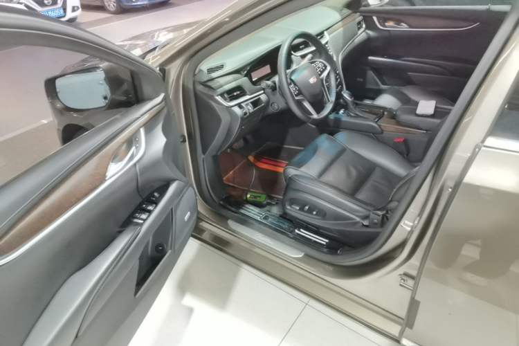 Used Cadillac XTS 2018 28T Elite Edition Driver Seat