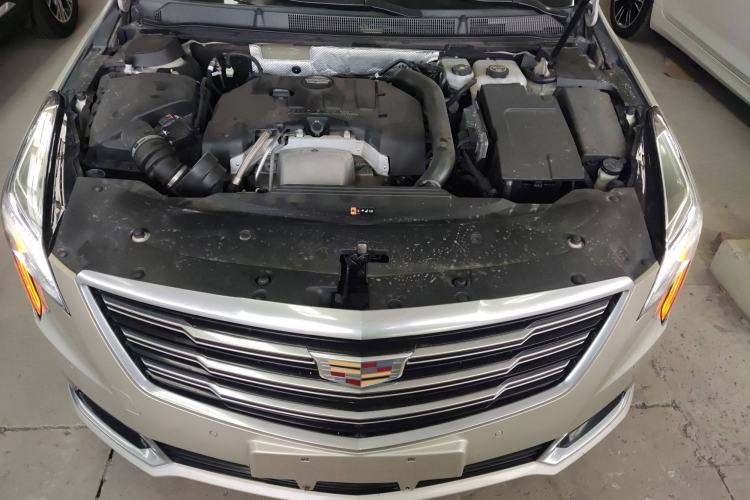 Used Cadillac XTS 2018 28T Elite Edition Engine Bay