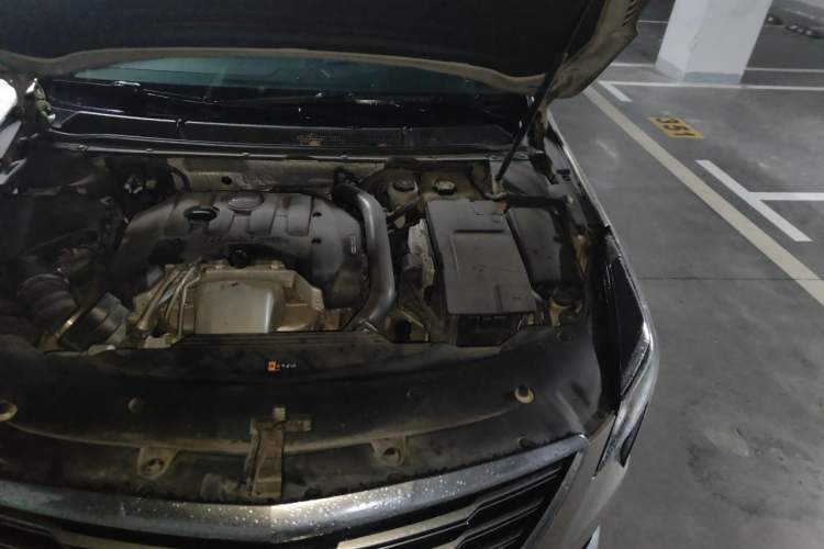Used Cadillac XTS 2018 28T Elite Edition Engine Bay Left