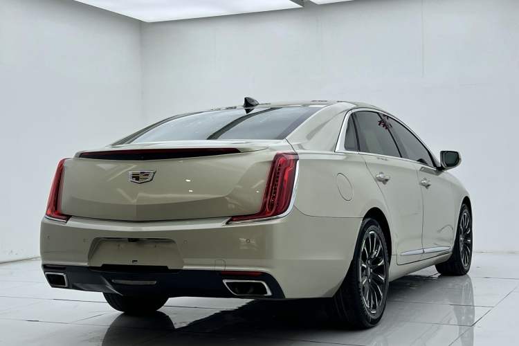 Used Cadillac XTS 2018 28T Tech Edition Exterior 4
