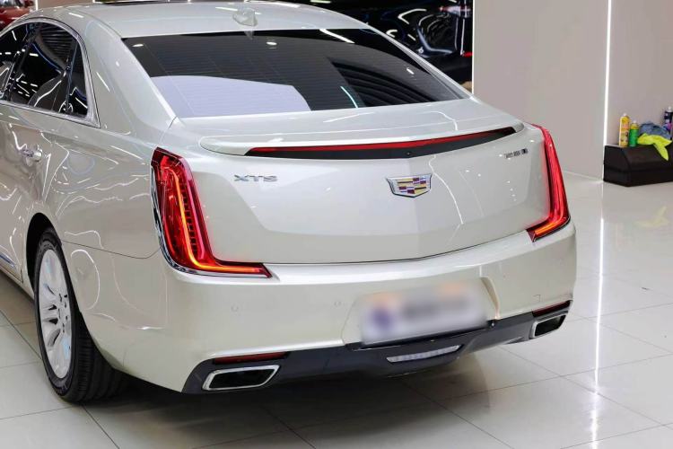 Used Cadillac XTS 2018 28T Luxury Edition Exterior 5