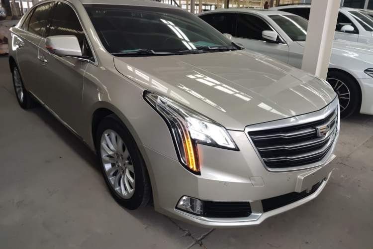 Used Cadillac XTS 2018 28T Elite Edition Front Right 45 Deg