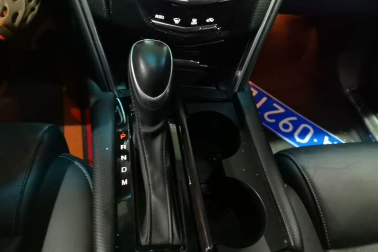 Used Cadillac XTS 2018 28T Elite Edition Gear Lever