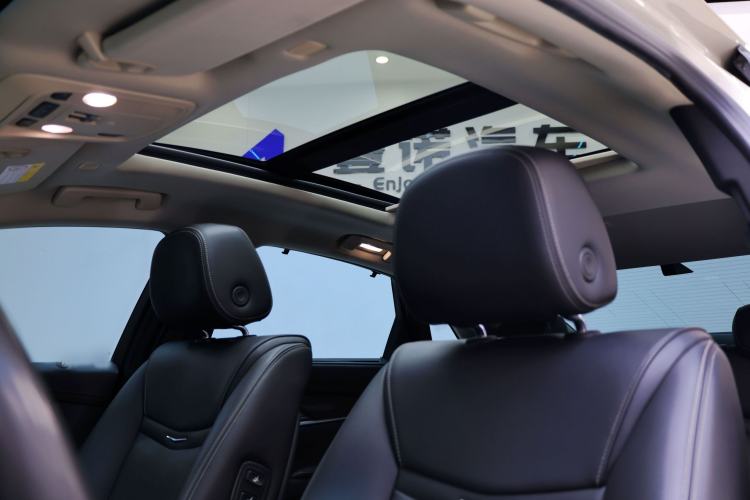 Used Cadillac XTS 2018 28T Luxury Edition Interior 10