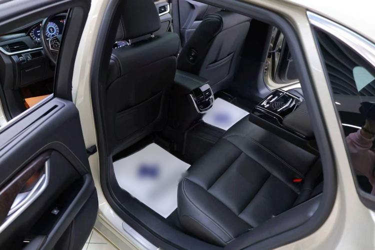 Used Cadillac XTS 2018 28T Luxury Edition Interior 14